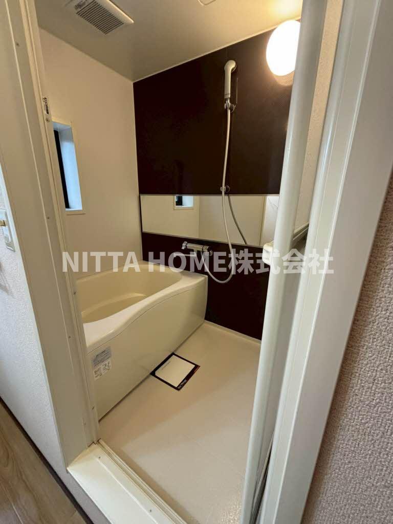 バス・シャワールーム　キレイなバスルームで疲れもなくなりますね◎