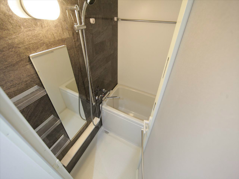 バス・シャワールーム　バスルーム　浴室暖房乾燥機付き