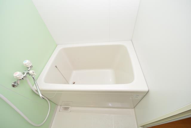 バス・シャワールーム　清潔感のある浴室です！