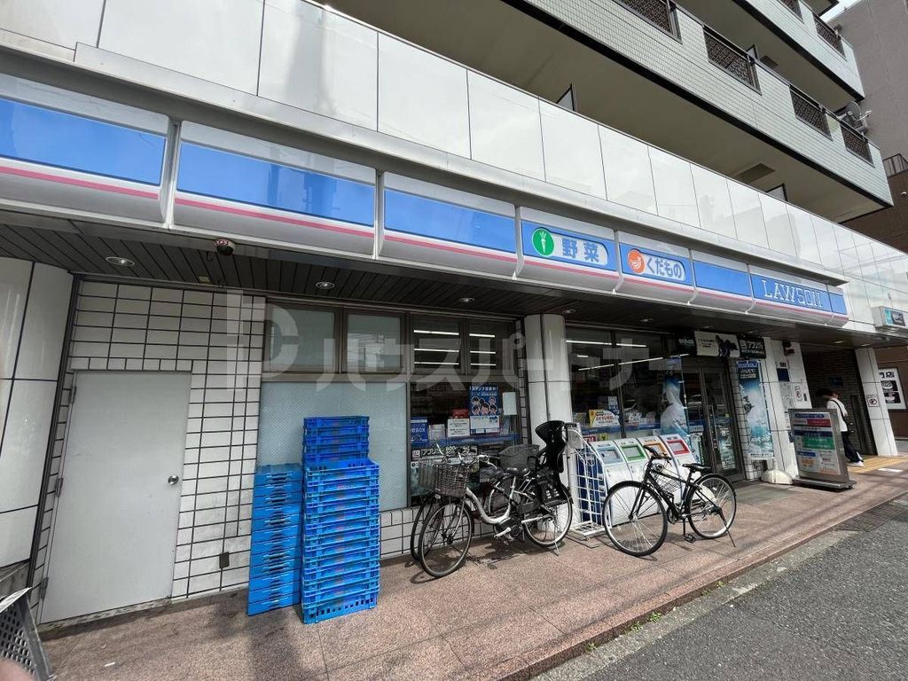 コンビニ　ローソン志茂三丁目店（コンビニ）まで490m