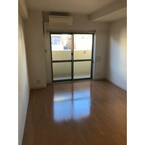 居室・リビング　9.4帖の洋室♪