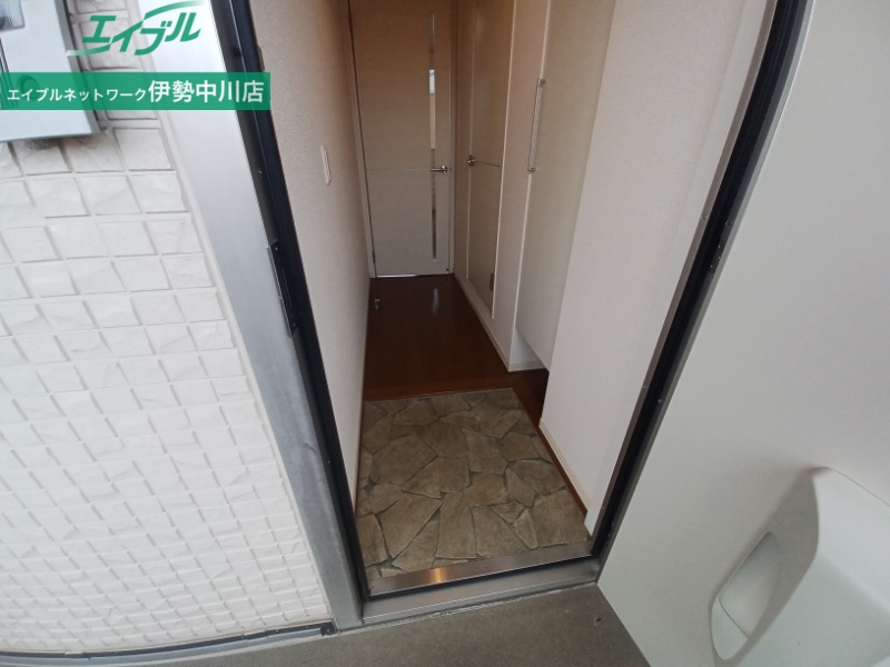 玄関　同物件別室の画像です