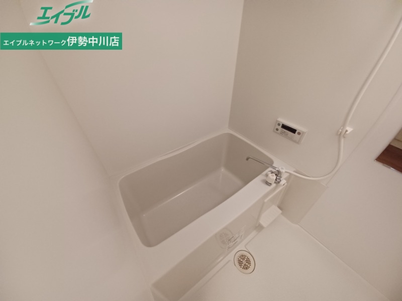 バス・シャワールーム　同物件別室の画像です