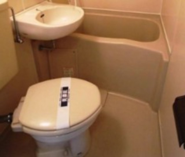 トイレ　トイレ