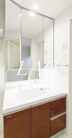 洗面設備　洗面台です。