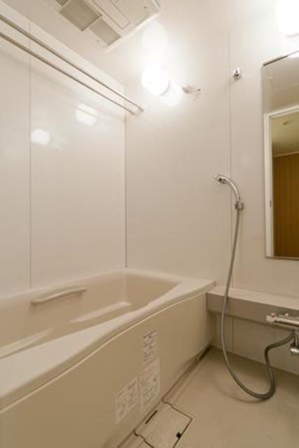 バス・シャワールーム　※写真は同タイプ住戸です。
