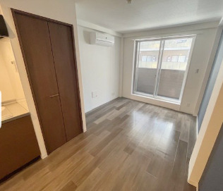 居室・リビング　こちらのリビングで趣味の時間をお楽しみください