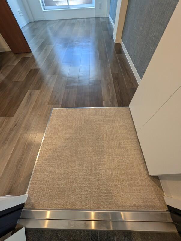 玄関　落ち着いた玄関です