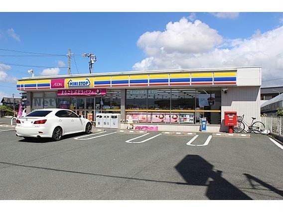 コンビニ　ミニストップ豊橋駒形町店（コンビニ）まで868m