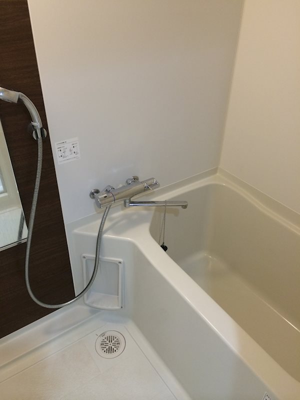 バス・シャワールーム　風呂