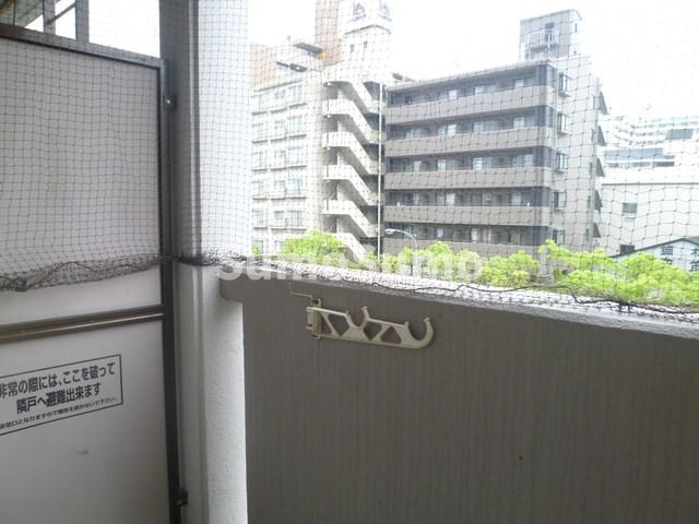 バルコニー　落ち着いた時間を過ごせるバルコニーです