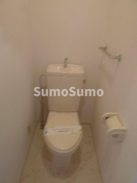 トイレ　落ち着いたトイレです