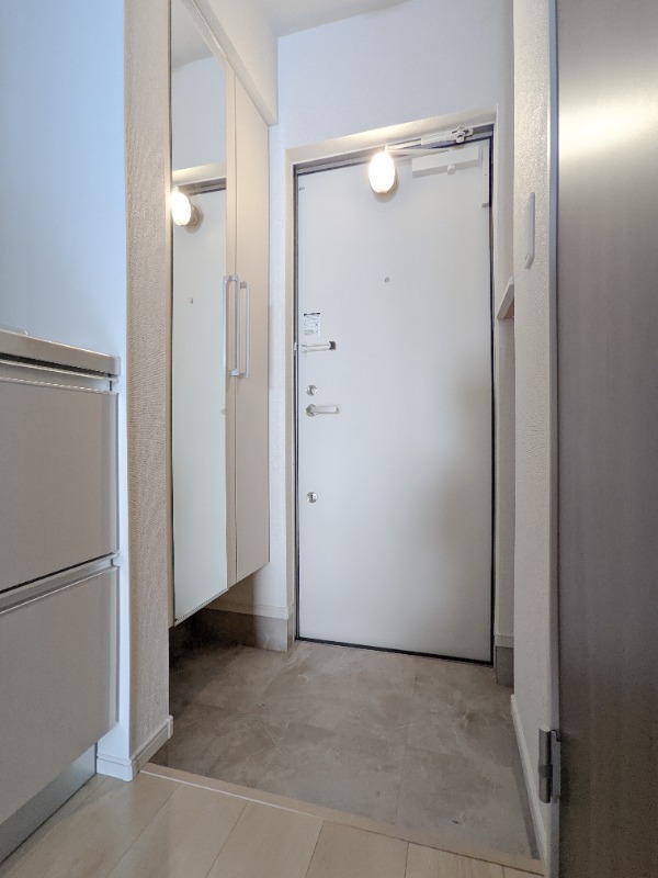 玄関　図面と現状に相違がある場合には現状を優先