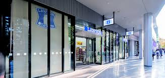 コンビニ　ローソン 飯田橋サクラテラス店（コンビニ）まで896m