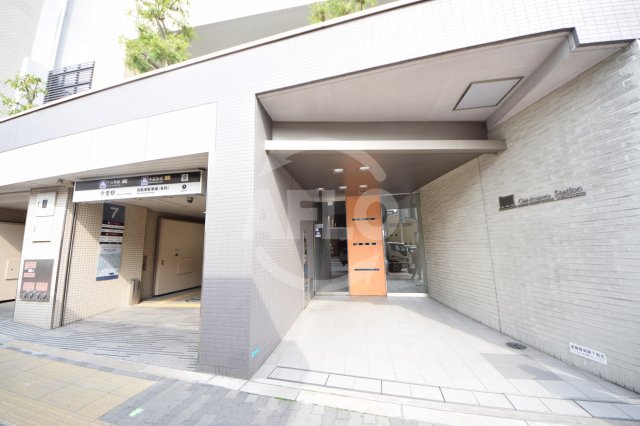 エントランス　オーク・イマザトステーション　エントランス