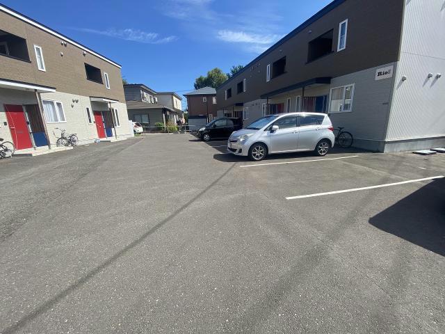 駐車場　駐車場