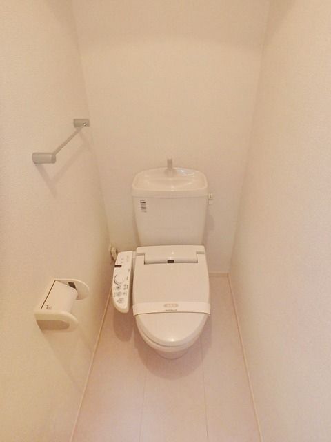 トイレ　★シャワートイレ★