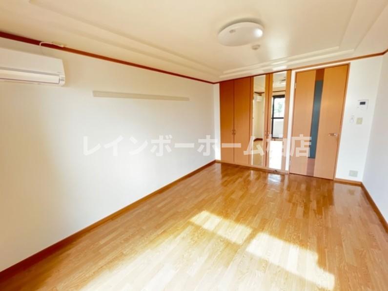 居室・リビング　居間です