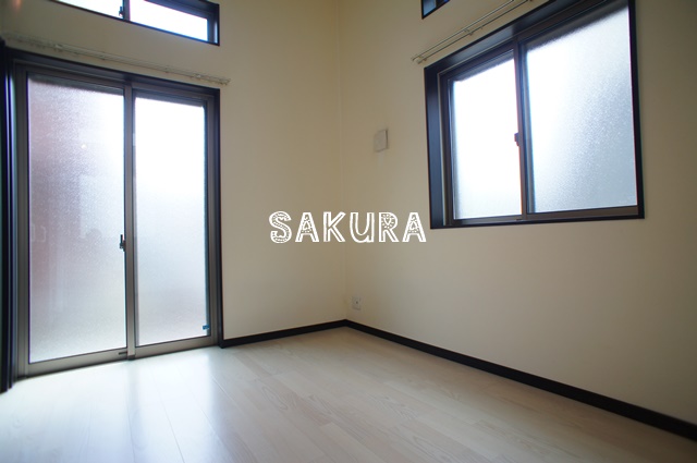 居室・リビング　使いやすい形の為、レイアウトを楽しめます♪