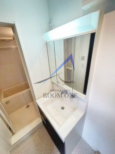 洗面設備　洗面台です。