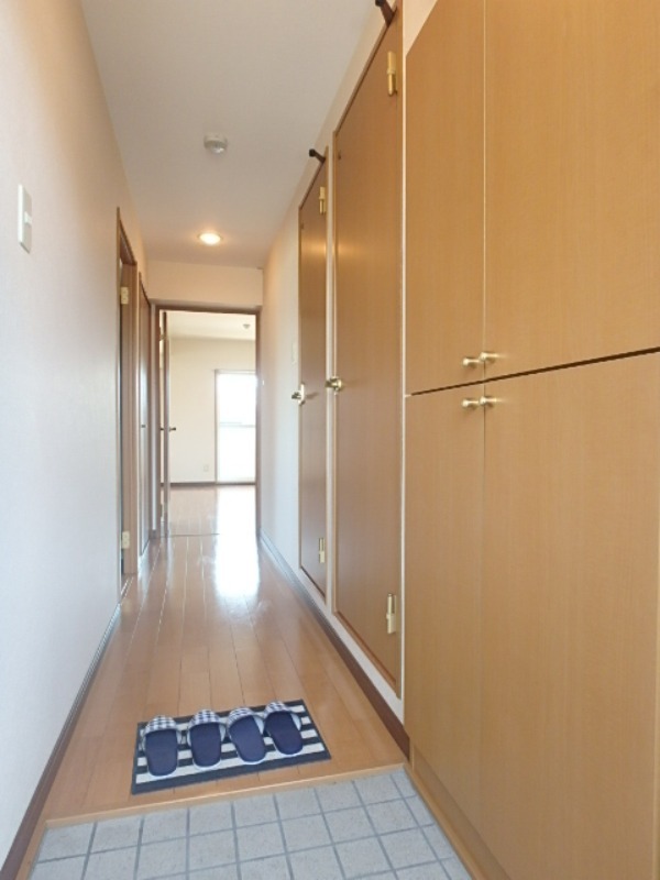 玄関　図面と現状に相違がある場合には現状を優先