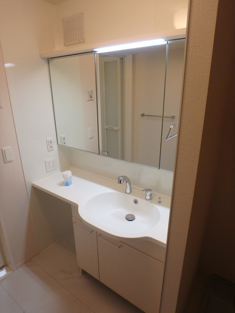 洗面設備　忙しい朝の味方ですね