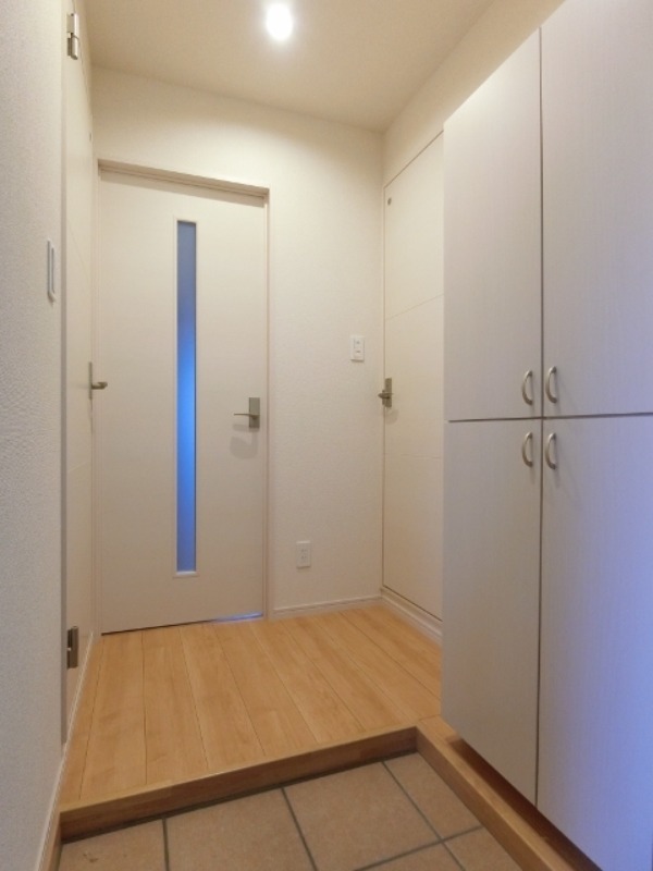 玄関　図面と現状に相違がある場合には現状を優先