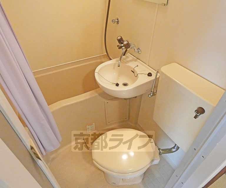 バス・シャワールーム　ユニットバスです！