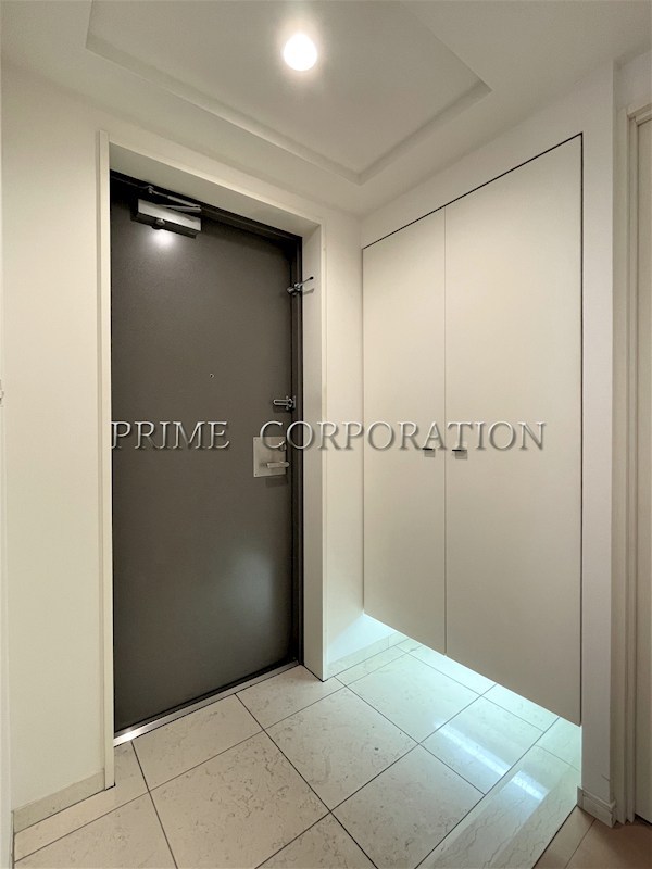 玄関　※参考写真※