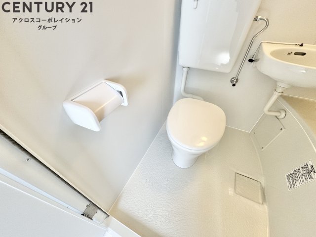 洗面設備　浴室内に洗面台あり