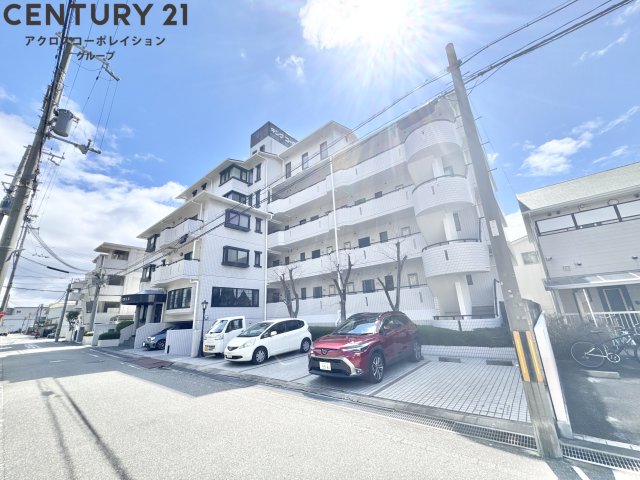 建物外観　オートロック付きで安心です♪