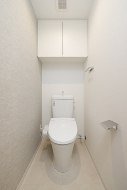 トイレ　※写真は同タイプ住戸です。