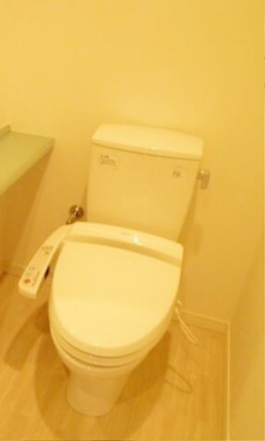 トイレ　別部屋同仕様タイプ