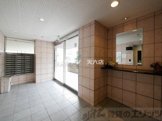 ロビー　エントランス