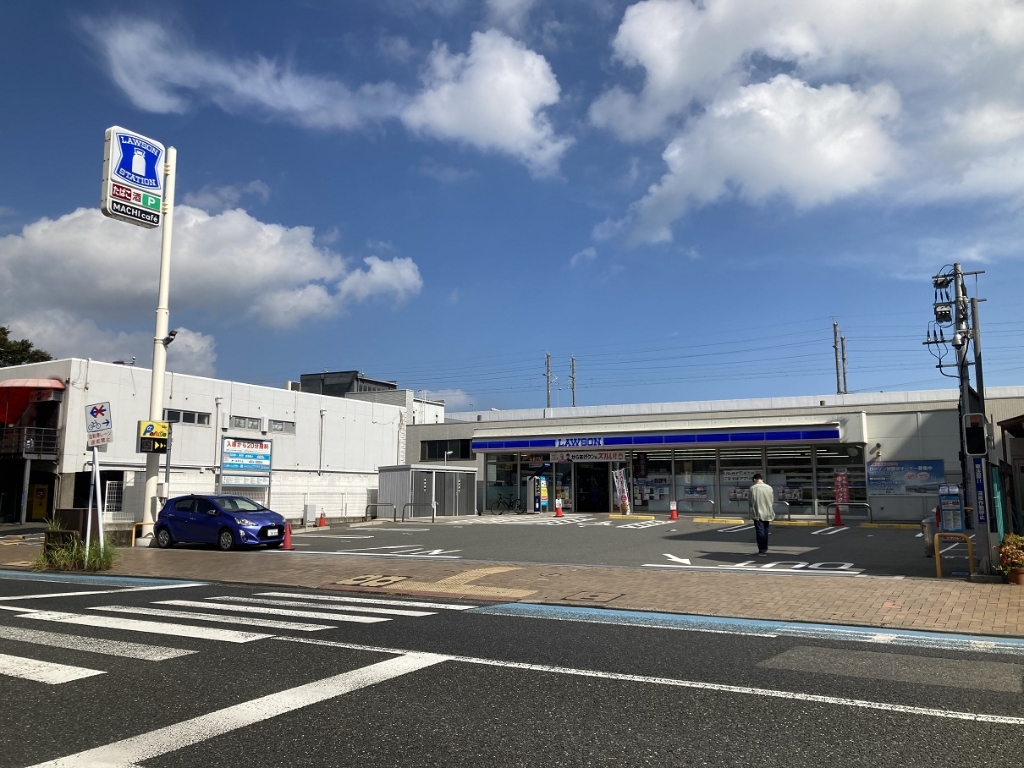 コンビニ　ローソン 西小倉駅前店（コンビニ）まで342m