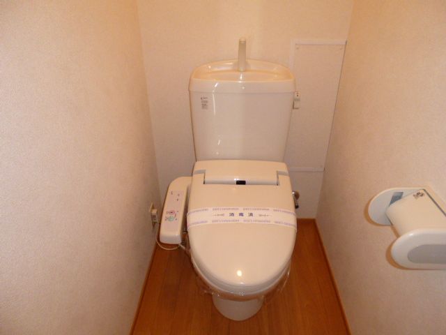 トイレ　シャワー付きトイレ