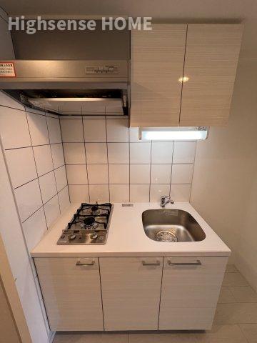 キッチン　コンパクトなキッチンで掃除もラクラク