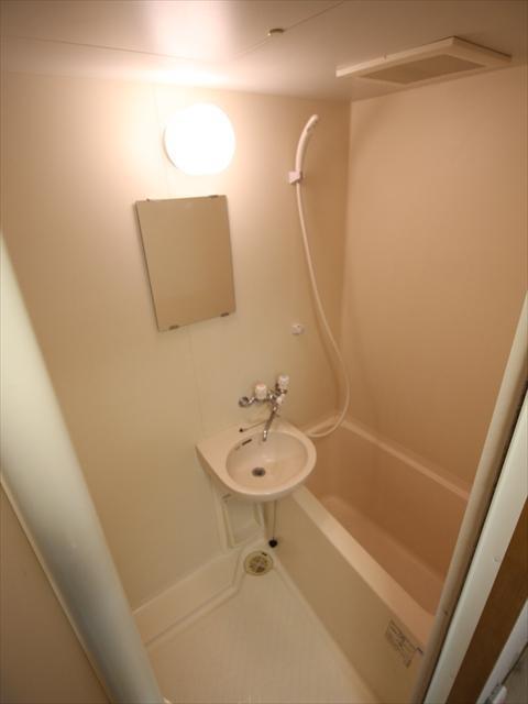 バス・シャワールーム　松山市清水町　ガーデンコーポ清水　浴室