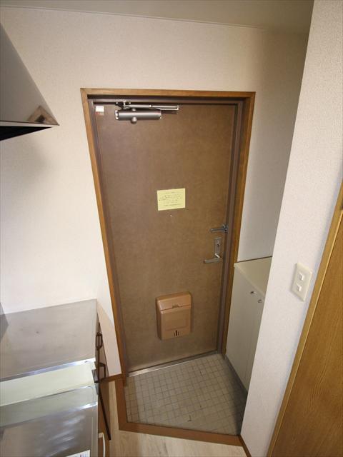 その他　松山市清水町　ガーデンコーポ清水　玄関