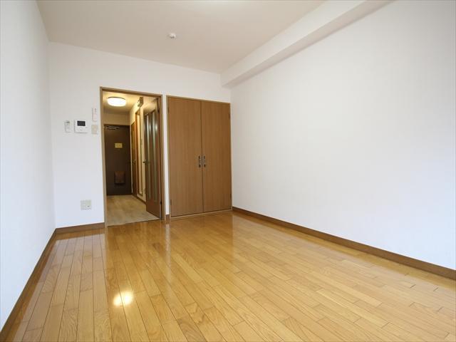 居室・リビング　松山市清水町　ガーデンコーポ清水　リビング