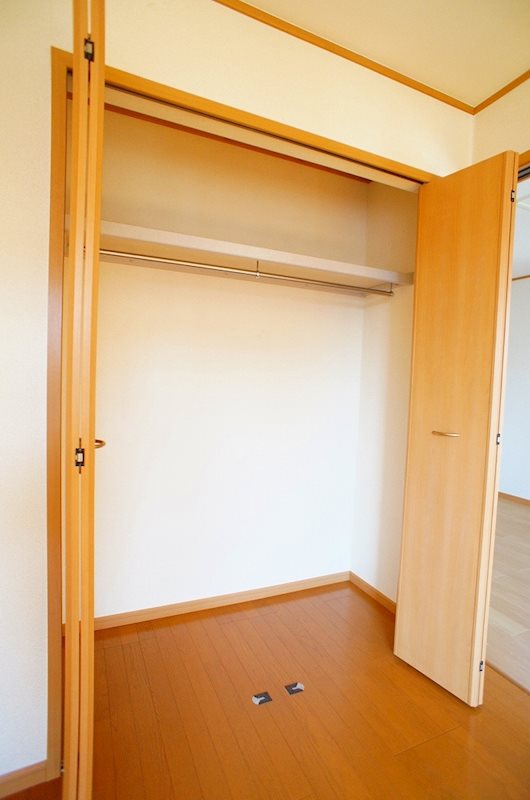 収納　クローゼット