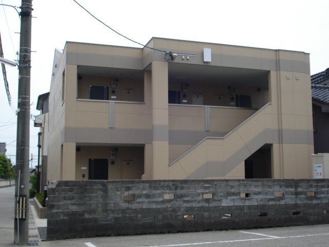 駐車場　外観写真（昼）