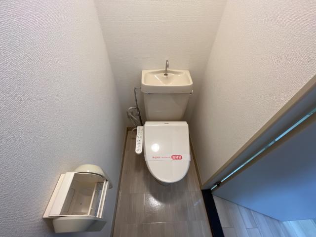 トイレ　シャワー付トイレ