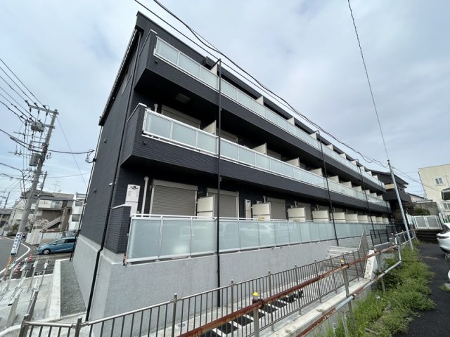 建物外観　鉄骨造りの外観♪