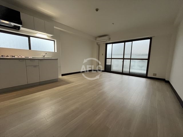 居室・リビング　グローリーハイツ東成　リビング