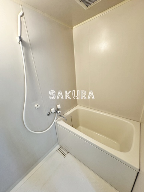 バス・シャワールーム　日々の疲れを癒すお風呂です♪