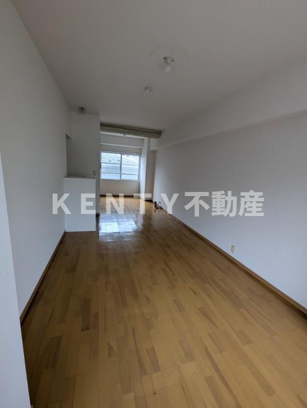 居室・リビング　居間です