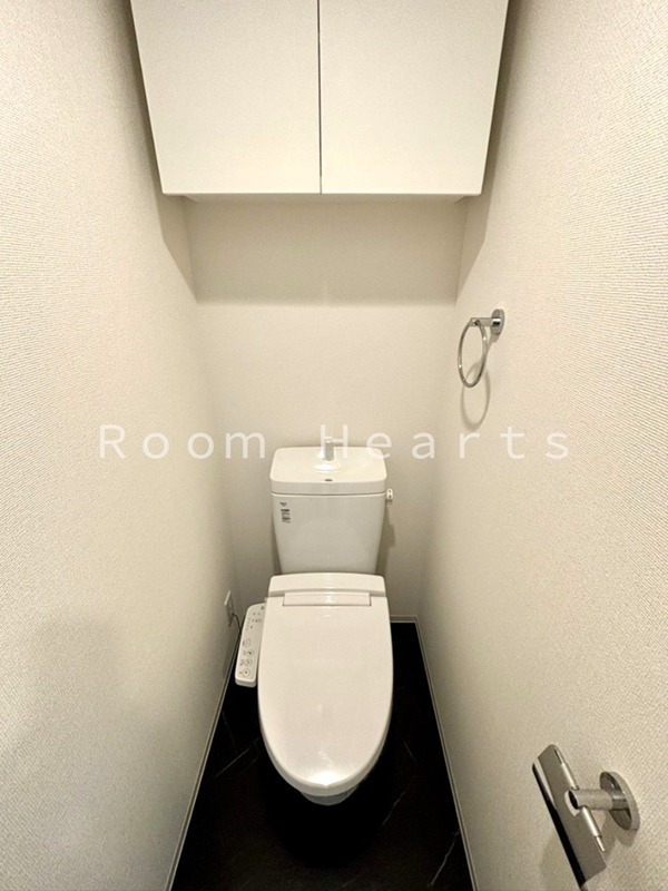 トイレ　同施工会社の同仕様写真です。