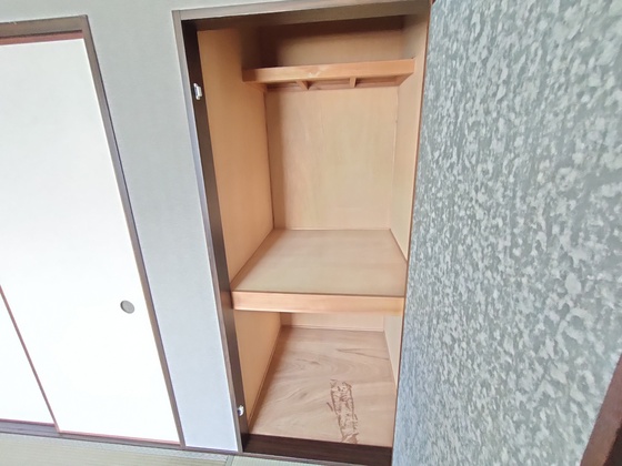 収納　※別部屋の写真です