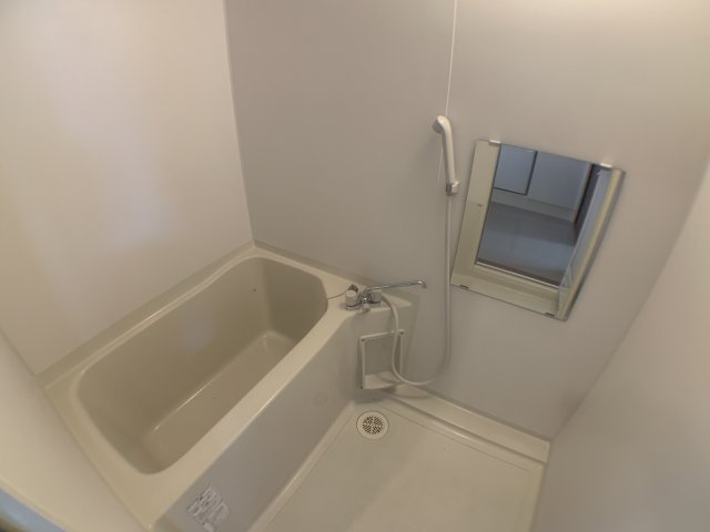 バス・シャワールーム　バストイレ別でおすすめです☆